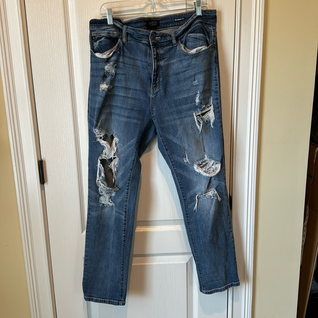 Judy Blue Boyfriend Jeans